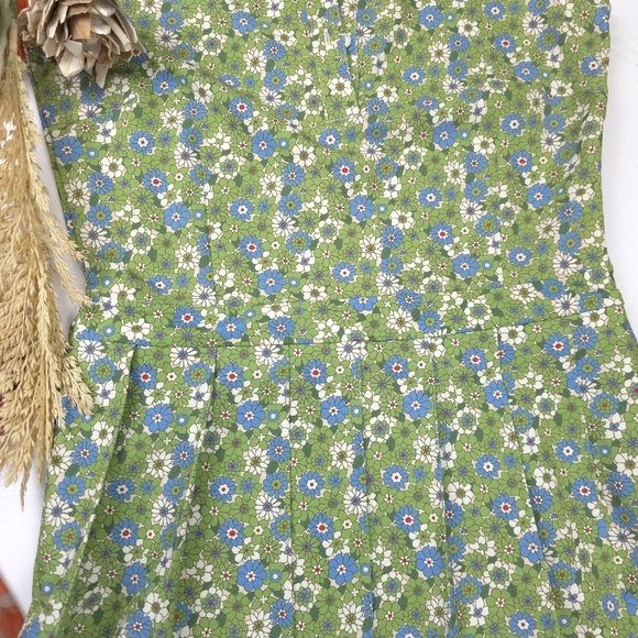 Tory Burch Floral Multi-colored  Sleeveless Pleated Travel Dress. Sz S - Picture 4 of 16